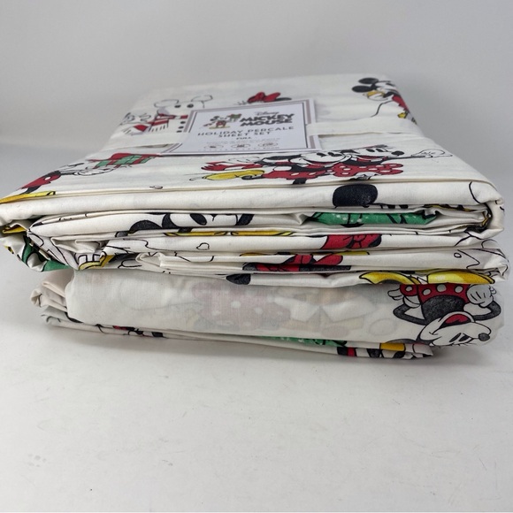 Pottery Barn Teen Disney Mickey Mouse Holiday Percale Full Sheet Set Christmas - Picture 8 of 8